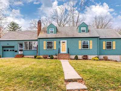 90 John Carver Road Reading, MA 01867