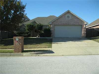 927 Rolling Meadows Drive Burleson, TX 76028