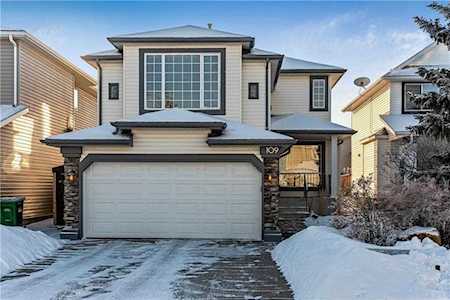 109 Citadel Circle NW Calgary, AB T3G 4C1