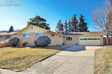 922 Crown Ridge Drive Colorado Springs, CO 80904