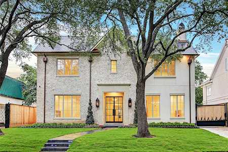 3659 Meadow Lake Ln Houston, TX 77027