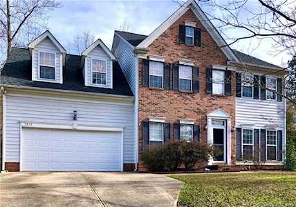 7012 Reedy Creek Rd Charlotte, NC 28215
