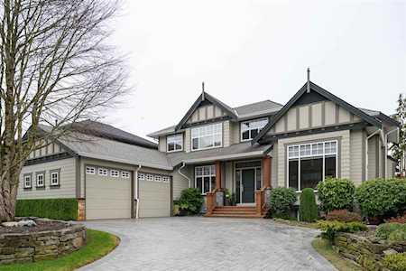 925 Wavertree Road North Vancouver, BC V7R 1S4