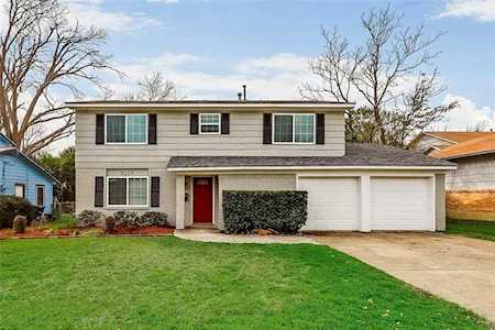 9227 Pinewood Drive Dallas, TX 75243