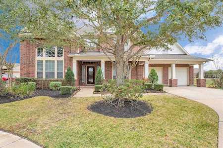 9311 Georgetown Glen Circle Cypress, TX 77433