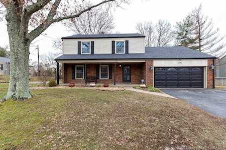 1103 Carriage Ln New Albany, IN 47150