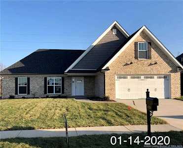 5726 Sugar Berry Ln Jeffersonville, IN 47130