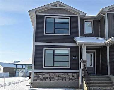 5234 SE Southlands Dr Medicine Hat, AB T1B 0