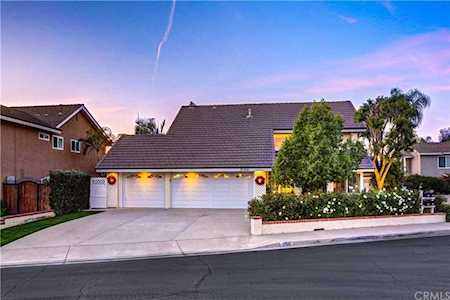 21541 Calle Otono Lake Forest, CA 92630