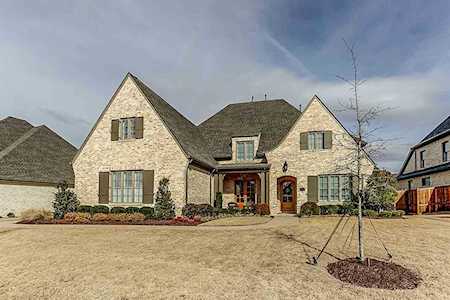 1560 Preakness Run Ln Collierville, TN 38017