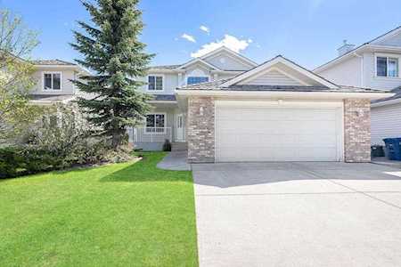 1123 Woodside Way NW Airdrie, AB T4B 2S3
