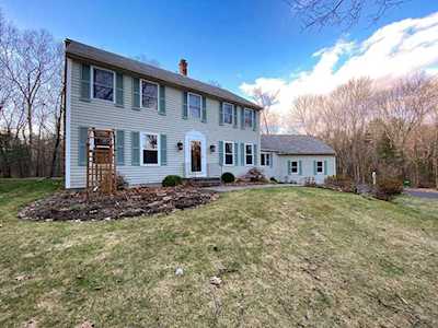 300 Granville Ln North Andover, MA 01845