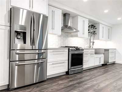 25241 Grovewood Lake Forest, CA 92630
