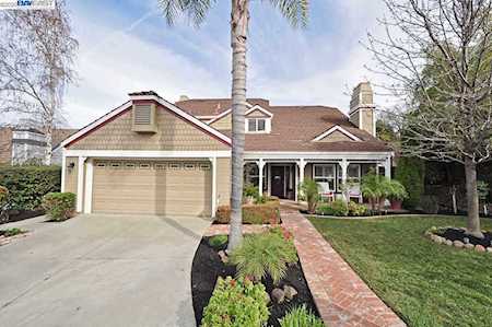 4949 Dolores Dr Pleasanton, CA 94566
