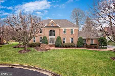 6605 Patrick Ct Centreville, VA 20120