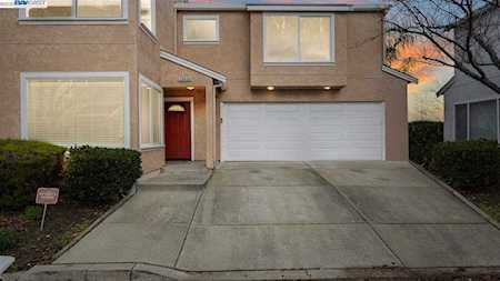 20638 Blossom Cmn Hayward, CA 94541