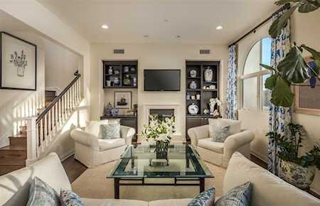 553 Stratford Court Del Mar, CA 92014