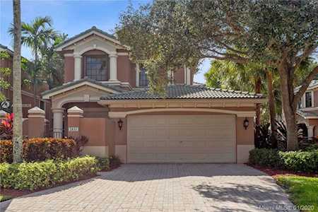 2837 Kinsington Circle #. Weston, FL 33332