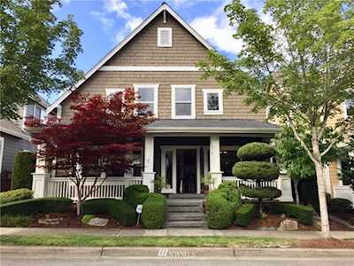2070 NE Noble St Issaquah, WA 98029