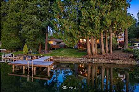 2109 227th Ave SE Sammamish, WA 98075