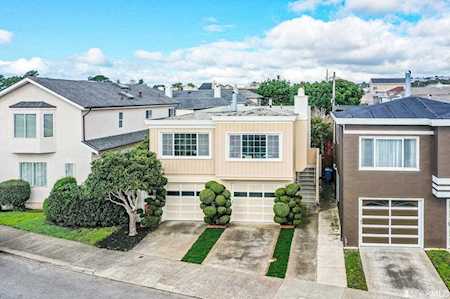1530 Eucalyptus Drive San Francisco, CA 94132