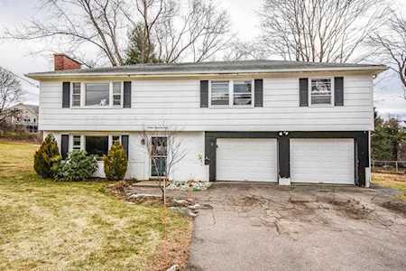 19 Briarwood Road Framingham, MA 01701