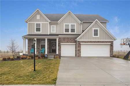 7896 Villa Circle Avon, IN 46123