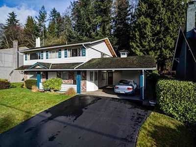 4054 Ruby Avenue North Vancouver, BC V7R 4B2