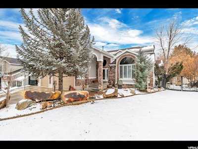 4759 Chestnut Glen Dr Murray, UT 84107