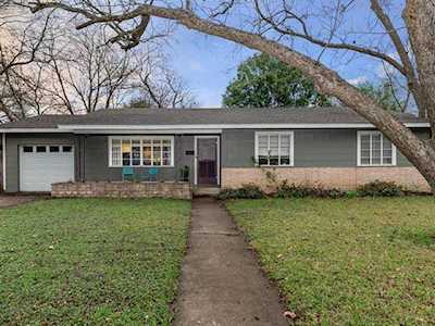 2010 Prather Ln Austin, TX 78704
