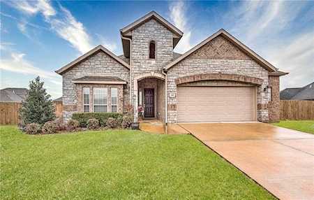 1403 Crestwood Hills LN Cave Springs, AR 72718