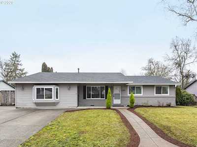 1588 NE Kennedy Ln Hillsboro, OR 97124