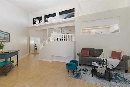 3048 Kittendale Bay #18 Costa Mesa, CA 92626