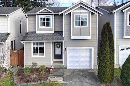 13211 68th Av Ct E Puyallup, WA 98373