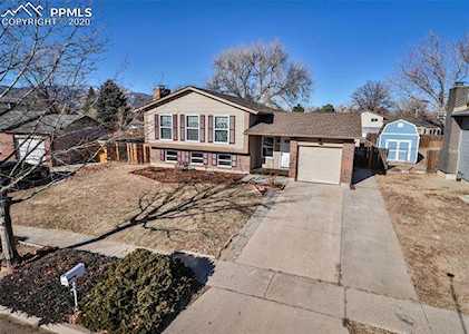2442 W Payne Circle Colorado Springs, CO 80916