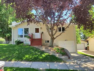 801 N 27th St Bismarck, ND 58501