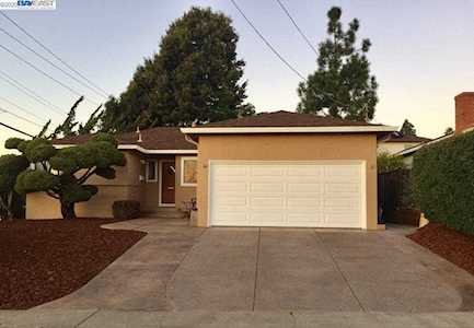4006 Greenacre Rd Castro Valley, CA 94546