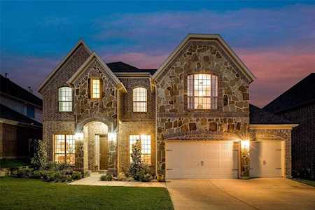 418 Aylesbury Drive Roanoke, TX 76262