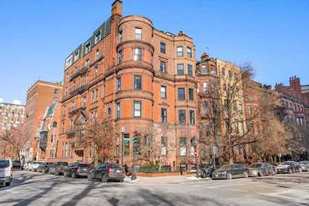 239 Commonwealth Ave #42/43 Boston, MA 02116