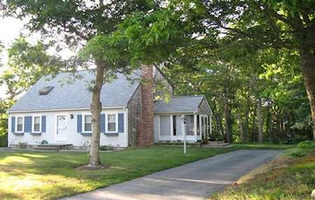 31 Howard Ave Bourne, MA 02532