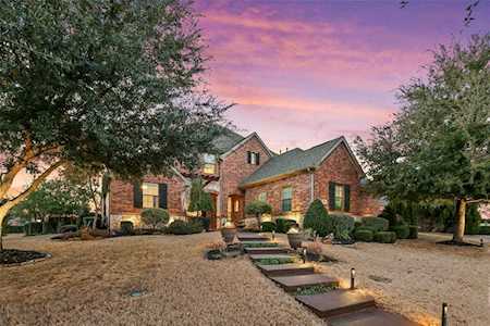 8750 Crockett Drive Lantana, TX 76226
