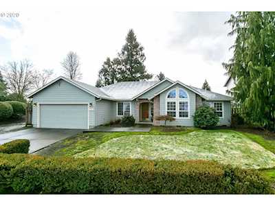 2278 NE Lindsey Dr Hillsboro, OR 97124