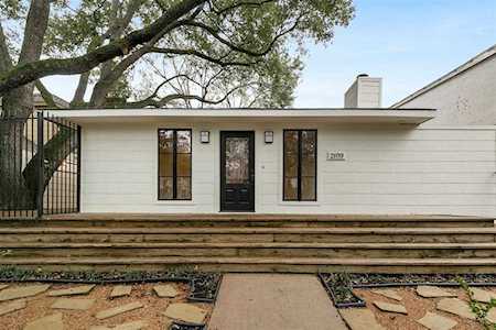 2109 Bissonnet St Houston, TX 77005