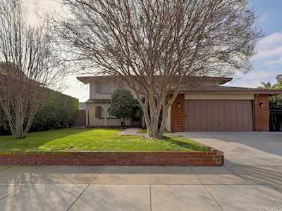 6014 Fred Drive Cypress, CA 90630