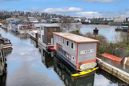 1080 W Ewing Place #A-3 Seattle, WA 98119