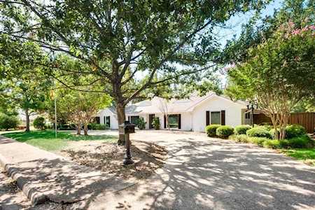 4526 College Park Drive Dallas, TX 75229
