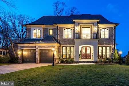 4503 32nd Rd N Arlington, VA 22207
