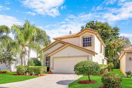 454 Woodview Circle Palm Beach Gardens, FL 33418