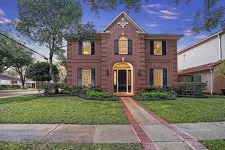 4203 Villanova St West University Place, TX 77005