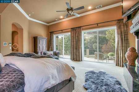 5001 Blackhawk Dr Danville, CA 94506